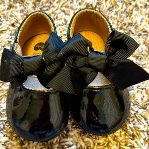 Patent leather shiny black dress shoes with bow and Velcro